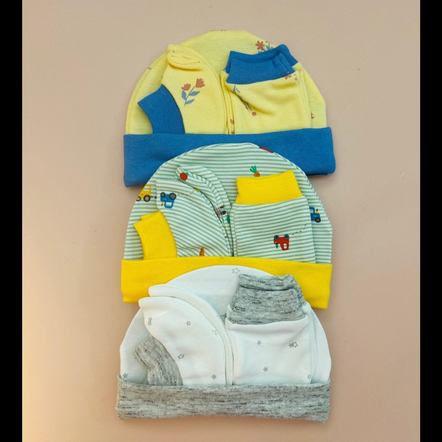 🧸 Cap, Mitten & Booties Set NB & 0 - 3 Month - Pack of 3 (Assorted) - momndada