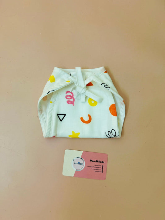 5 layer Muslin Nappy - Shapes Print - momndada