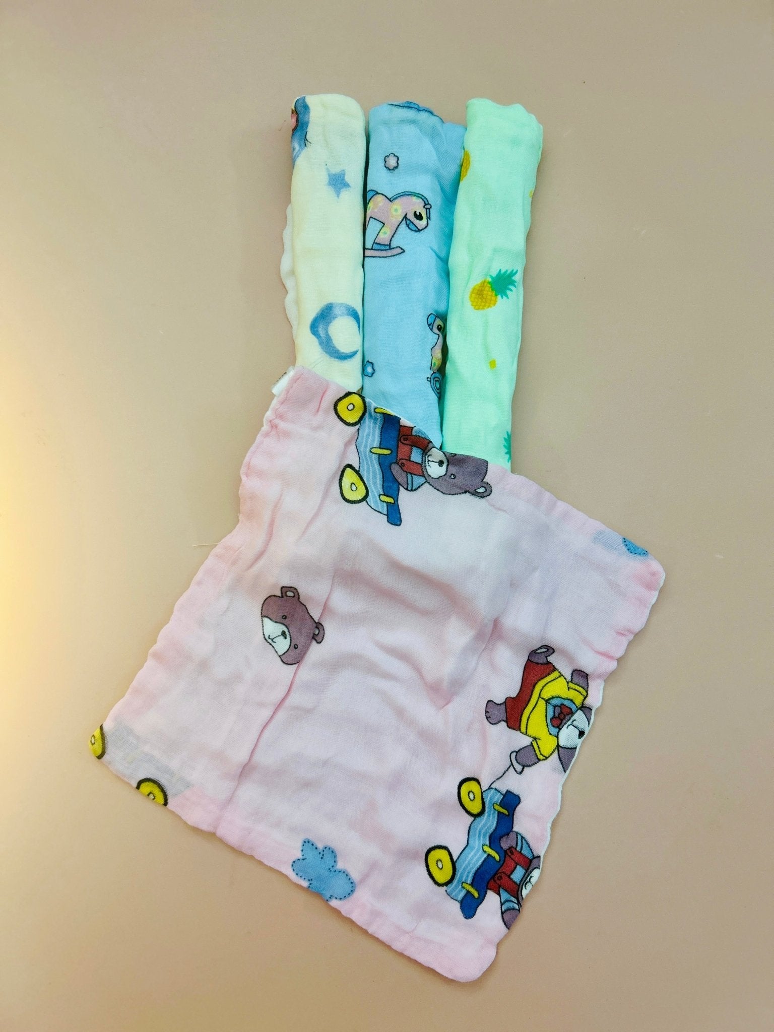 🌿 6 Layer Crinkled Muslin Face Wipes (25×25 cm) - Pack of 5 (Assorted) - momndada