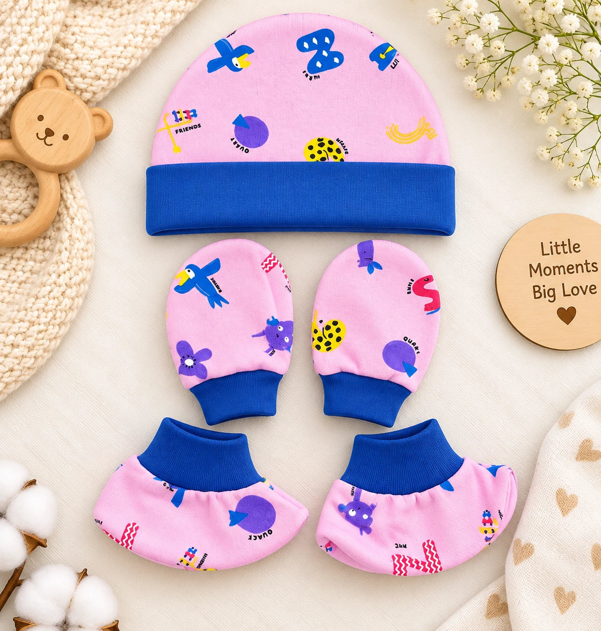 🧸 Cap, Mitten & Booties Set NB & 0-3 Month - Friends
