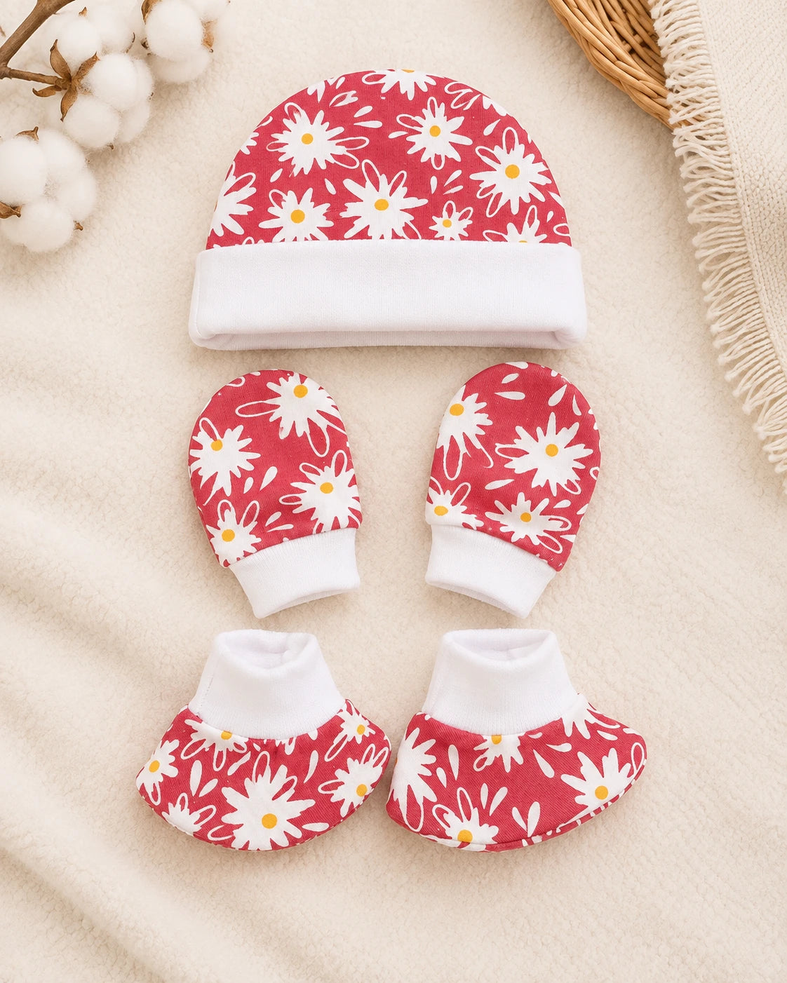 🧸 Cap, Mitten & Booties Set NB & 0-3 Month - Cherry Red Daisy.