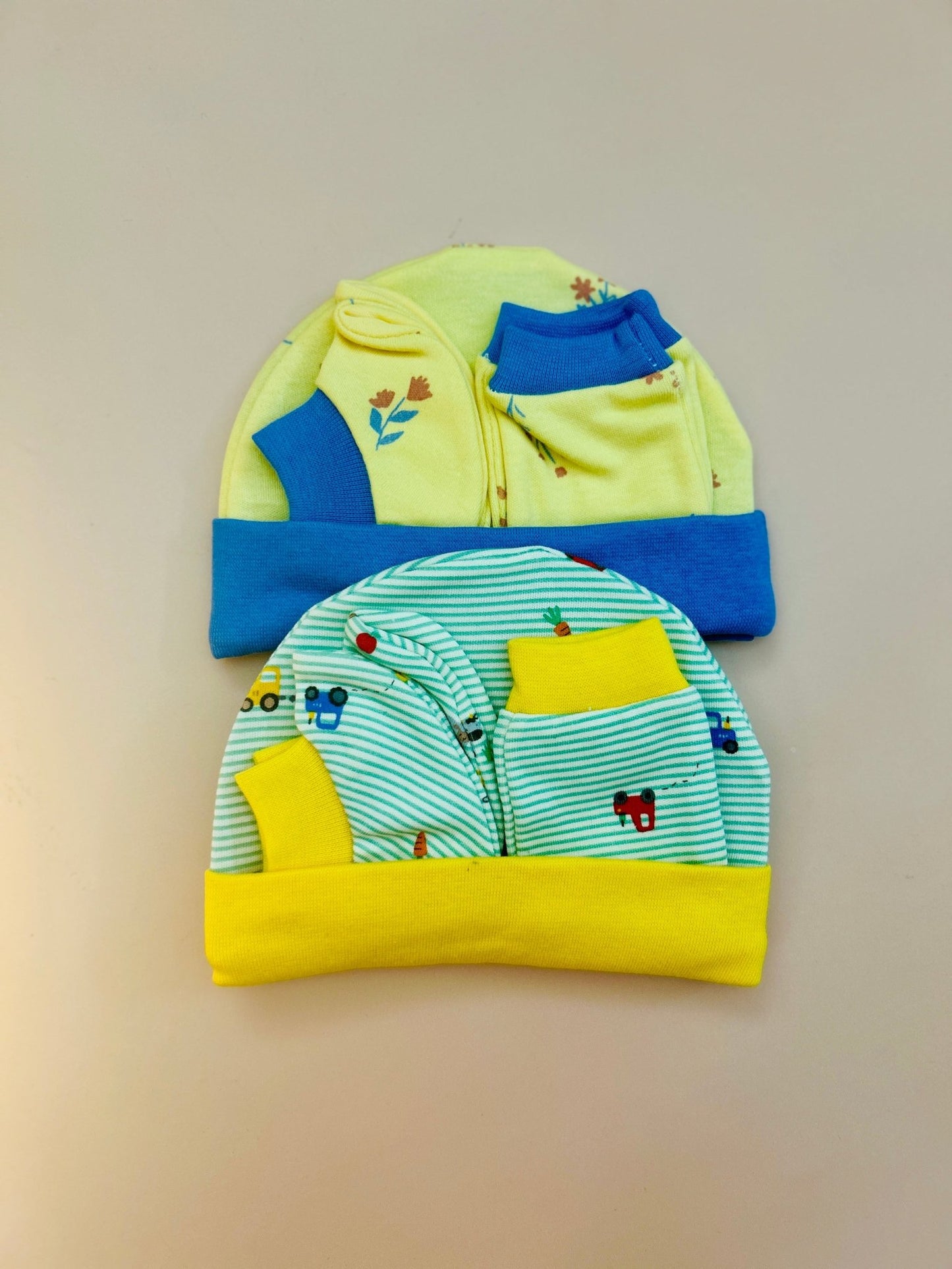 🧸 Cap, Mitten & Booties Set NB & 0 - 3 Month - Pack of 2(Assorted) - momndada