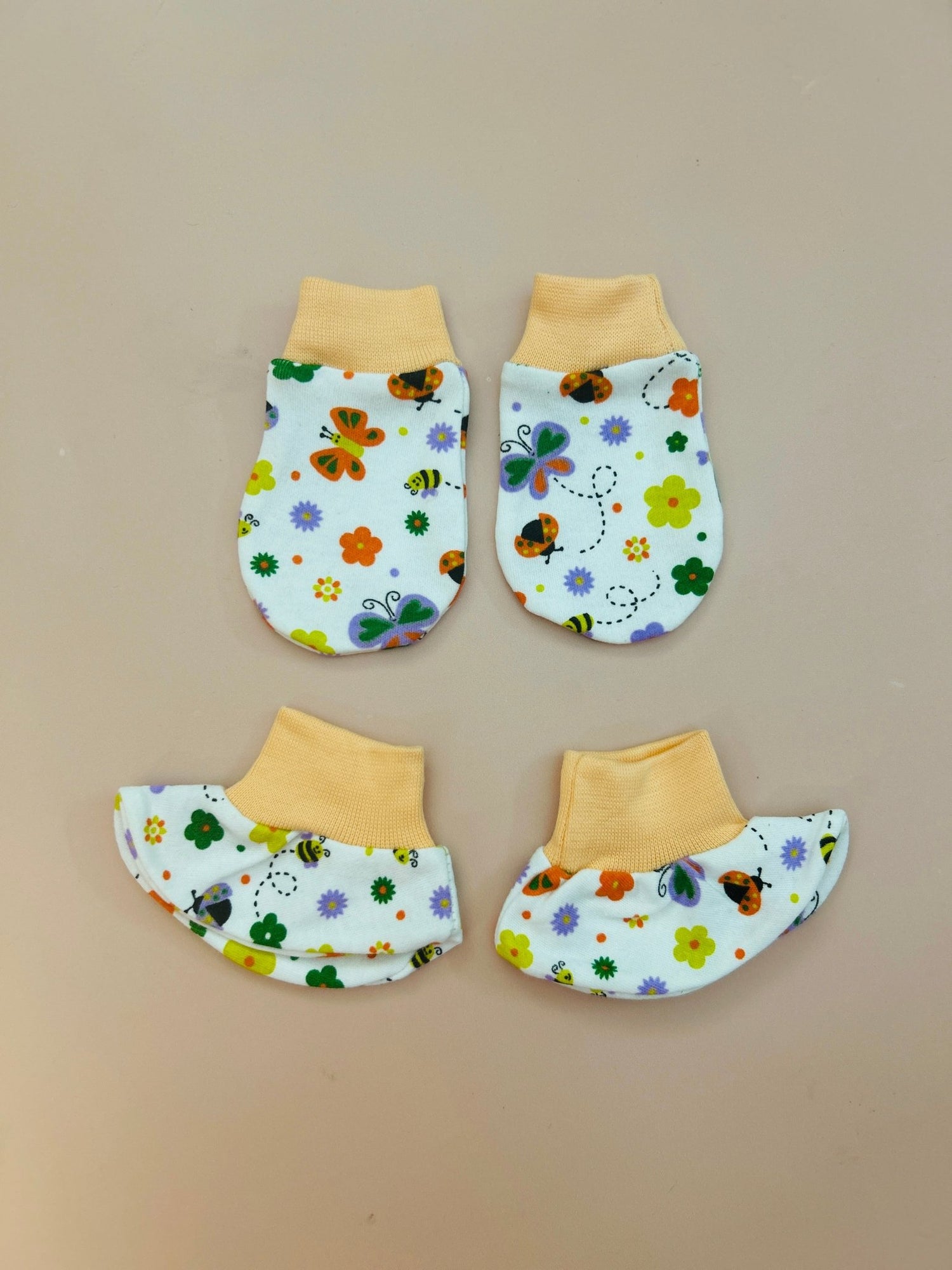 🧸 Mitten & Booties Set NB & 0 - 3 Month - Butterfly Print - momndada